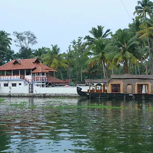 Hotel Chaandhni Lake View, Alappuzha